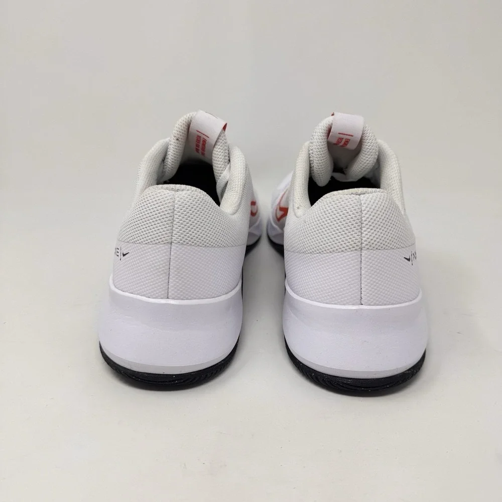 Nike Training Shoes Women's 8.5 White Red Swoosh Gym Sporty Chic Sleek Sneakers